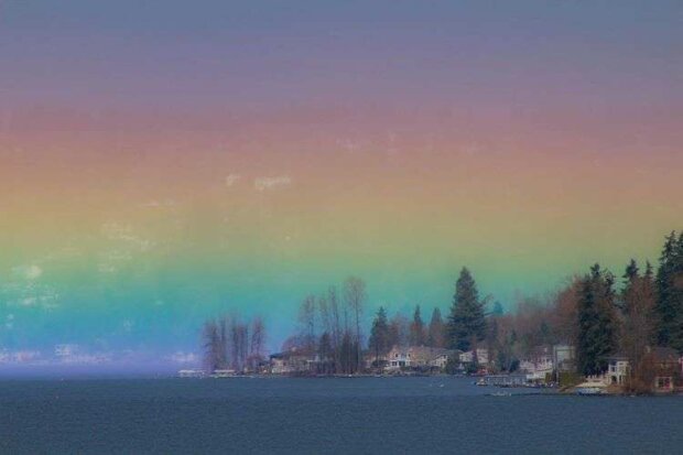 Erstaunliche Aufnahme: Der Fotograf hatte das Glück, ein seltenes Phänomen aufzunehmen – den “horizontalen Regenbogen”