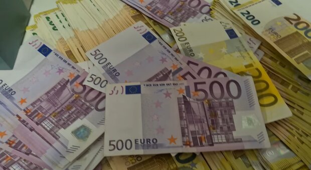 Geld. Quelle: Youtube Screenshot