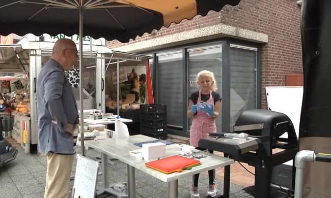 Ein 9-jähriges Mädchen erobert den Markt. Quelle: Youtube Screenshot