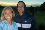 Der Junge machte seiner Freundin einen Heiratsantrag auf dem Hintergrund eines seltenen Kometen, der nur einmal alle 6.800 Jahre gesehen wird