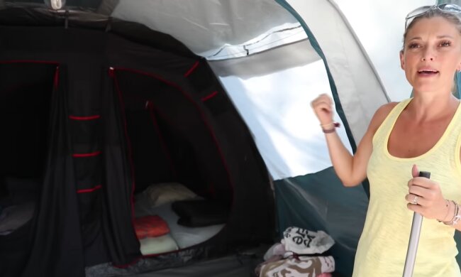 Urlaubsfrust statt Traumstrände. Quelle: Youtube Screenshot