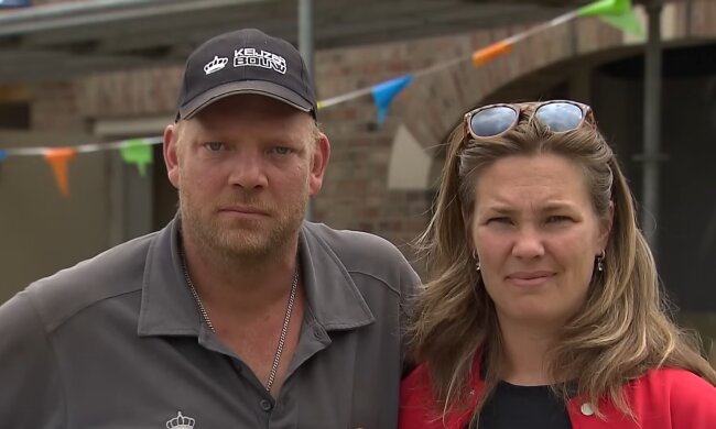 Kinderlos und stolz. Quelle: Youtube Screenshot