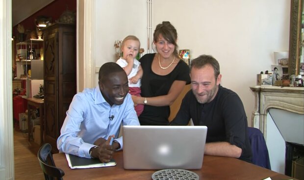 „40 Quadratmeter, ein Kind – und kein Platz zum Atmen?“ Quelle: Youtube Screenshot