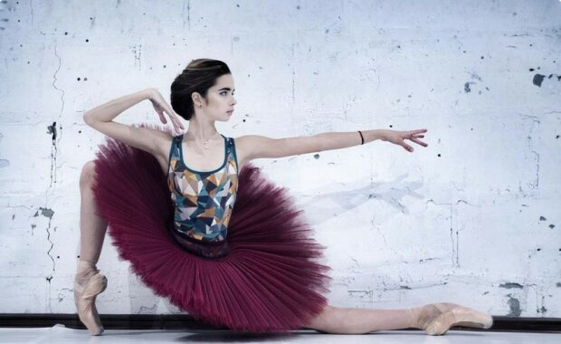 Bereits im Alter von 19 Jahren hat die Ballerina mit ihrer Anmut und ihrem Talent die Weltbühne erobert
