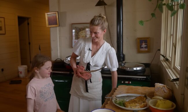 Eine Mutter am Limit. Quelle: Youtube Screenshot