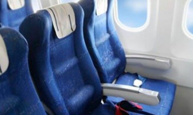 Warum man nicht glücklich sein muss, wenn man im Flugzeug freie Plätze neben sich sieht