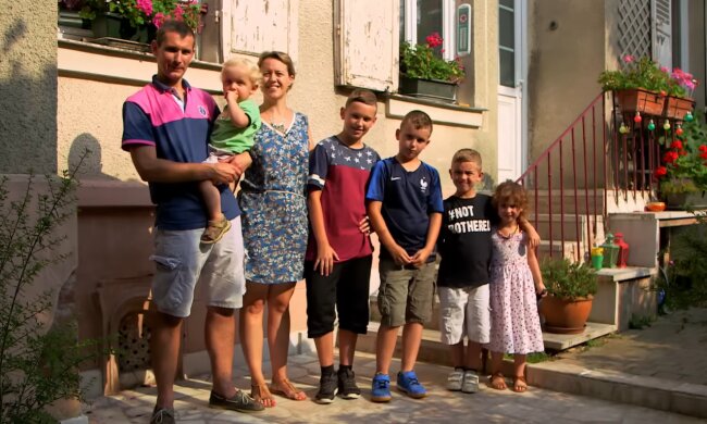 Die Herausforderungen einer Großfamilie. Quelle: Youtube Screenshot