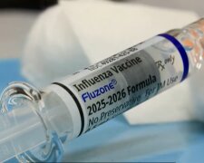 „Junge Erwachsene am häufigsten ungeimpft – Risiko bleibt hoch“. Quelle: Youtube Screenshot