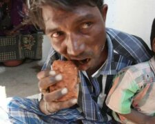 Indianer isst seit 20 Jahren Ziegel und Steine