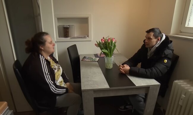 Malenas Ärger wächst. Quelle: Youtube Screenshot