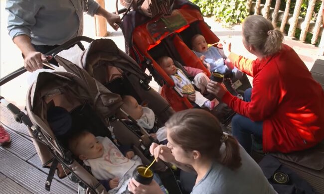 Vierlinge (Symbolbild). Quelle: Youtube Screenshot