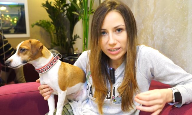 Frau mit dem Hund. Quelle: Youtube Screenshot