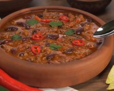 Amerikanisches Schritt-für-Schritt-Rezept: Traditioneller Chili Con Carne