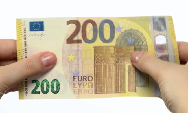 Mehr Geld für Beschäftigte. Quelle: Youtube Screenshot
