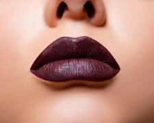 Nicht mehr dem Alter entsprechend: Lippenstiftfarben, die für Frauen über 40 nicht mehr passen werden