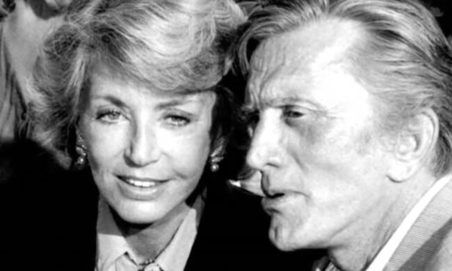Kirk Douglas und Ann Bidens. Quelle: Screenshot YouTube