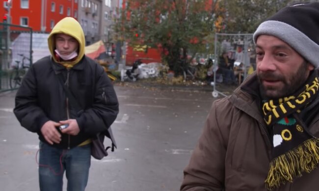 Erstaunlicher Anstand: Obdachloser gibt Rucksack mit 40 000000 Euro an Besitzer zurück