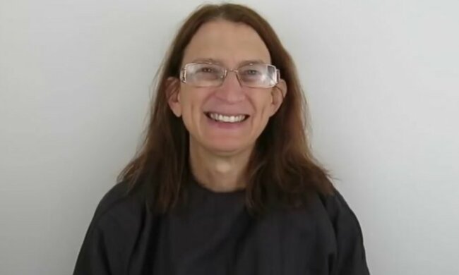 Der berühmte Stylist zeigte, wie eine Frau über 50 aussehen sollte