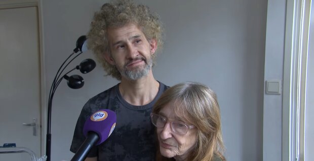 Zelt adé, Unordnung olé. Quelle: Youtube Screenshot