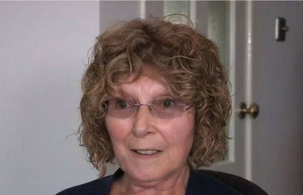 Gefälschte Botox-Injektionen lassen eine Frau wie Frankenstein aussehen