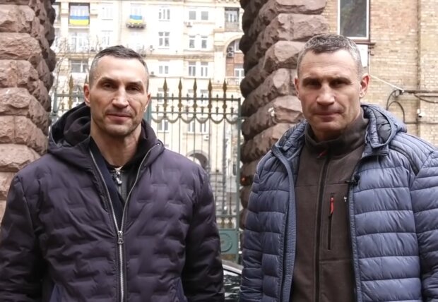 Vitali und Wladimir Klitschko. Quelle: Screenshot Youtube