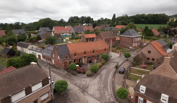 Warum selbst Interessenten Thomas’ Haus den Rücken kehren. Quelle: Youtube Screenshot