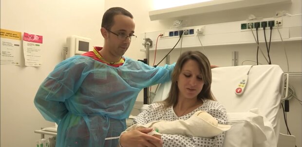 Partner im Krankenhaus. Quelle: Youtube Screenshot