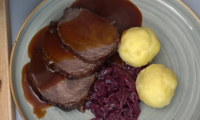 Sauerbraten. Quelle: YouTube Screenshot