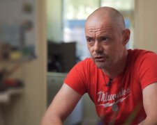 „Ich 44 und glücklich: Mein Leben ohne Chef und Stress.“ Quelle: Youtube Screenshot