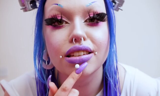 „Ich kann nicht passen – also passe ich mich nicht an“. Quelle: Youtube Screenshot