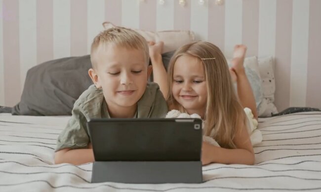 In diesem Haus kennen Kinder keine Beschränkungen. Quelle: Screenshot YouTube