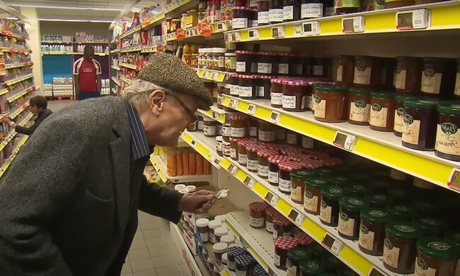 "Rentner muss mit 300 Euro überleben": Für viele Senioren bleibt nur Hunger und Verzicht