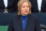 Arbeitsministerin dreht an der Beitragsgrenze. Quelle: Youtube Screenshot