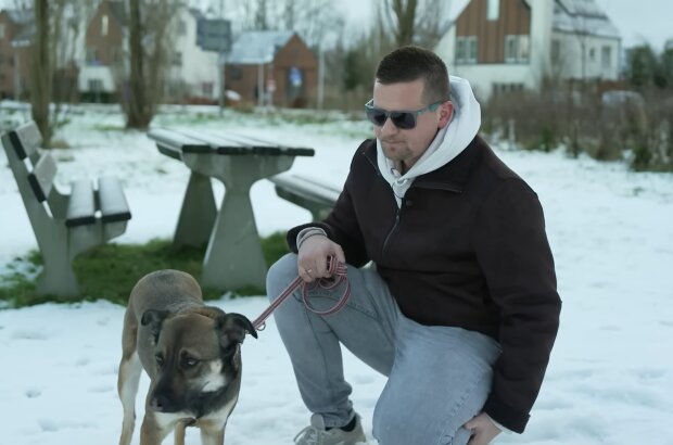 Anzeige wegen fehlender Hundeleine. Quelle: Youtube Screenshot