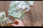 Der 40.000-Euro-Richtwert sorgt für Druck bei jungen Sparern. Quelle: Youtube Screenshot