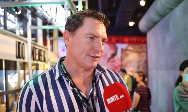 Benji Bieneck verabschiedet sich. Quelle: Youtube Screenshot