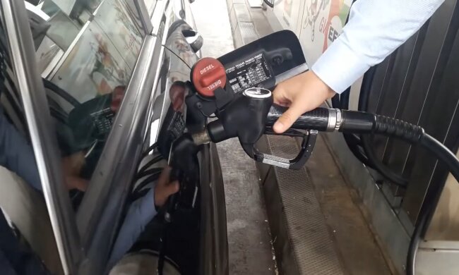 Benzinpreise schlagen zu. Quelle: Youtube Screenshot