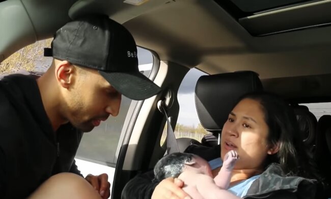 Dramatische Geburt im Auto. Quelle: Youtube Screenshot