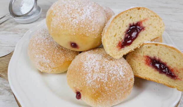 „Das ist kein Berliner, es heißt Kreppel!“, erklärt Experte