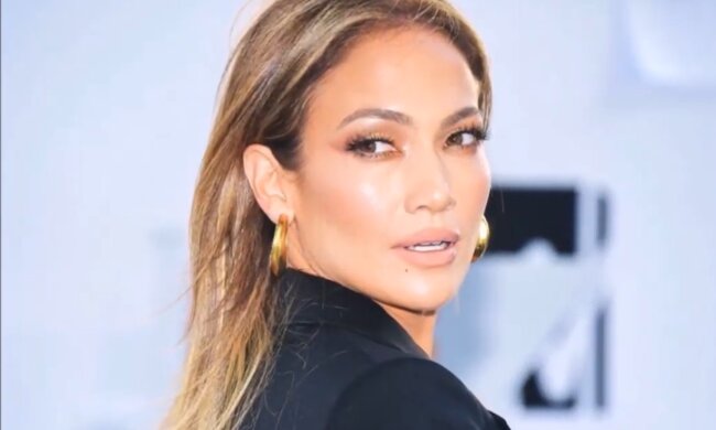 Die charismatische Sängerin und ihre Familie. Quelle: Screenshot YouTube