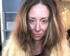 Eine Frau beschließt, ihr Haar zu ändern. Quelle: laykni.com