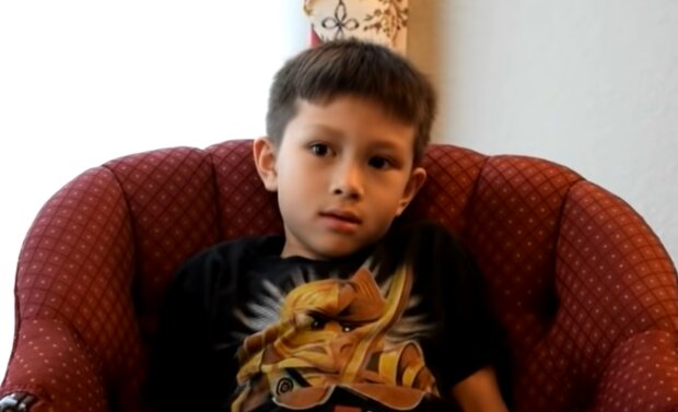 5-jähriger Junge. Quelle: YouTube Screenshot