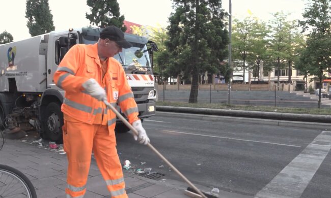 SPD-Landrat zwingt Bürgergeld-Empfänger zur Arbeit. Quelle: Youtube Screenshot