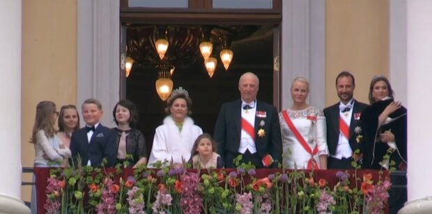 Die norwegische Königsfamilie hat Familienfotos veröffentlicht
