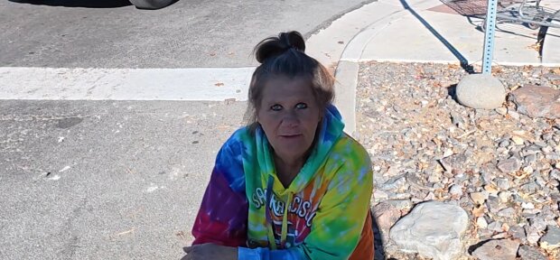 Kein Zuhause, keine Familie, kein Fest. Quelle: Youtube Screenshot