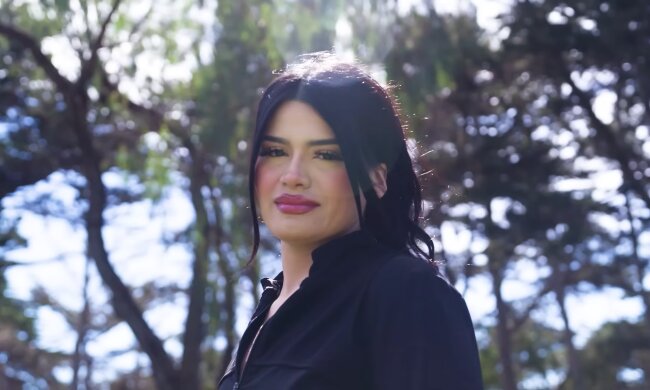 26-Jährige investiert 30.000 Euro in ihr Schönheitsideal: aus gutem Grund