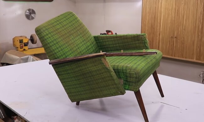 Wir sollen bei der Entsorgung vorsichtig sein. Quelle: Screenshot YouTube