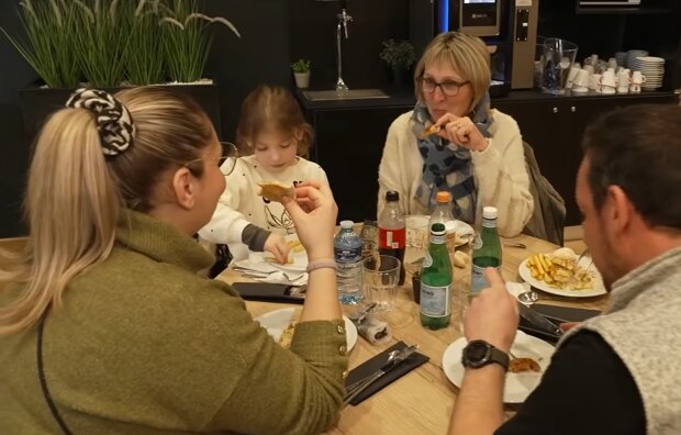 Warum diese Familie niemals vegan leben will. Quelle: Youtube Screenshot