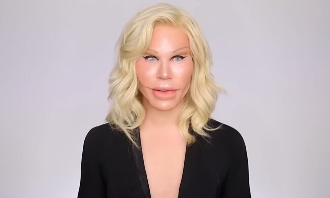 Jocelyn Wildenstein. Quelle: YouTube Screenshot