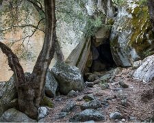 Echter Palast: Die Nachbarn lachten über die Familie, die in der Höhle lebte, aber im Inneren ist sie dem Haus in keiner Weise unterlegen